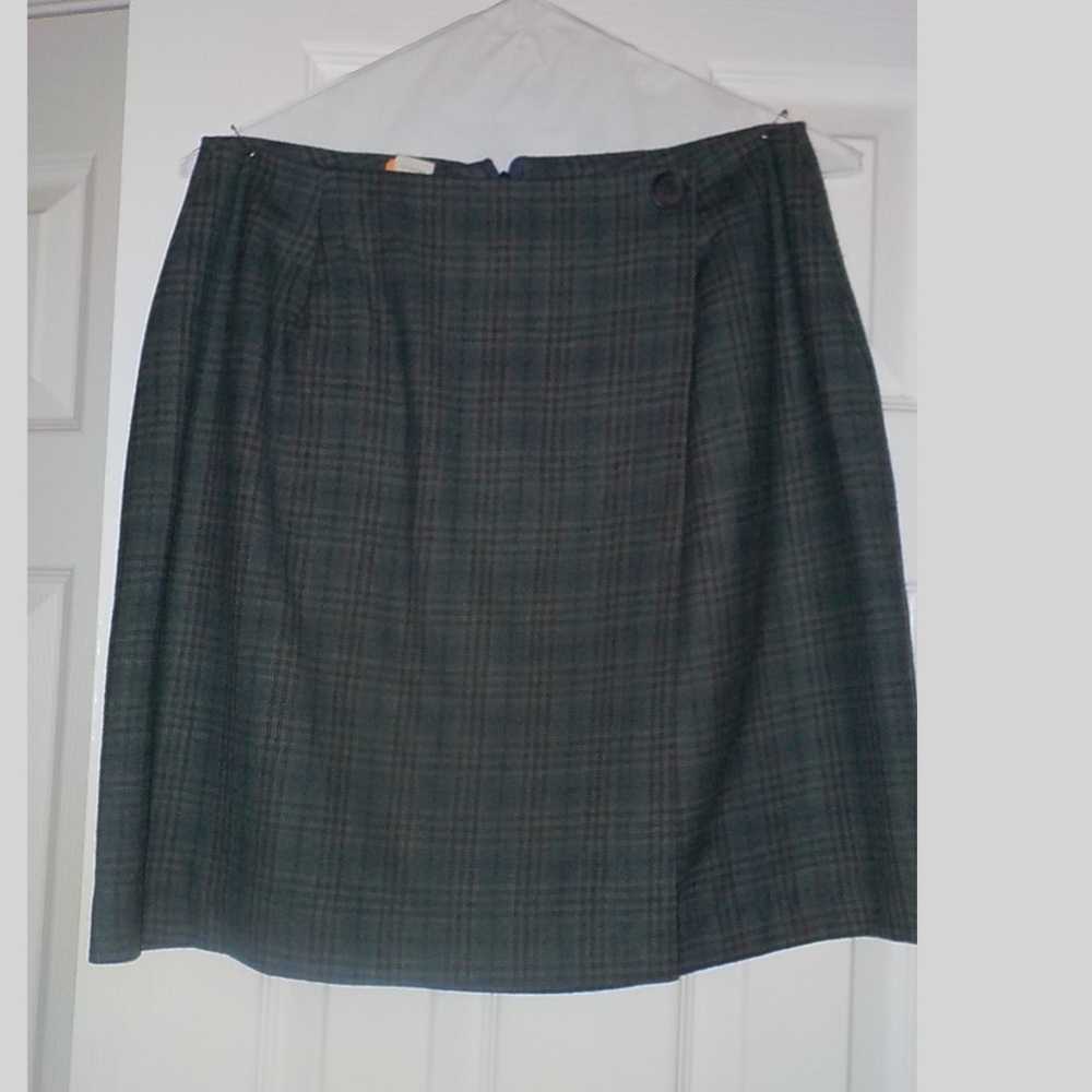 LL Bean plaid skirt - size 10